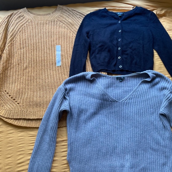 Lot of woman clothes (will negotiate price) - Picture 8 of 10